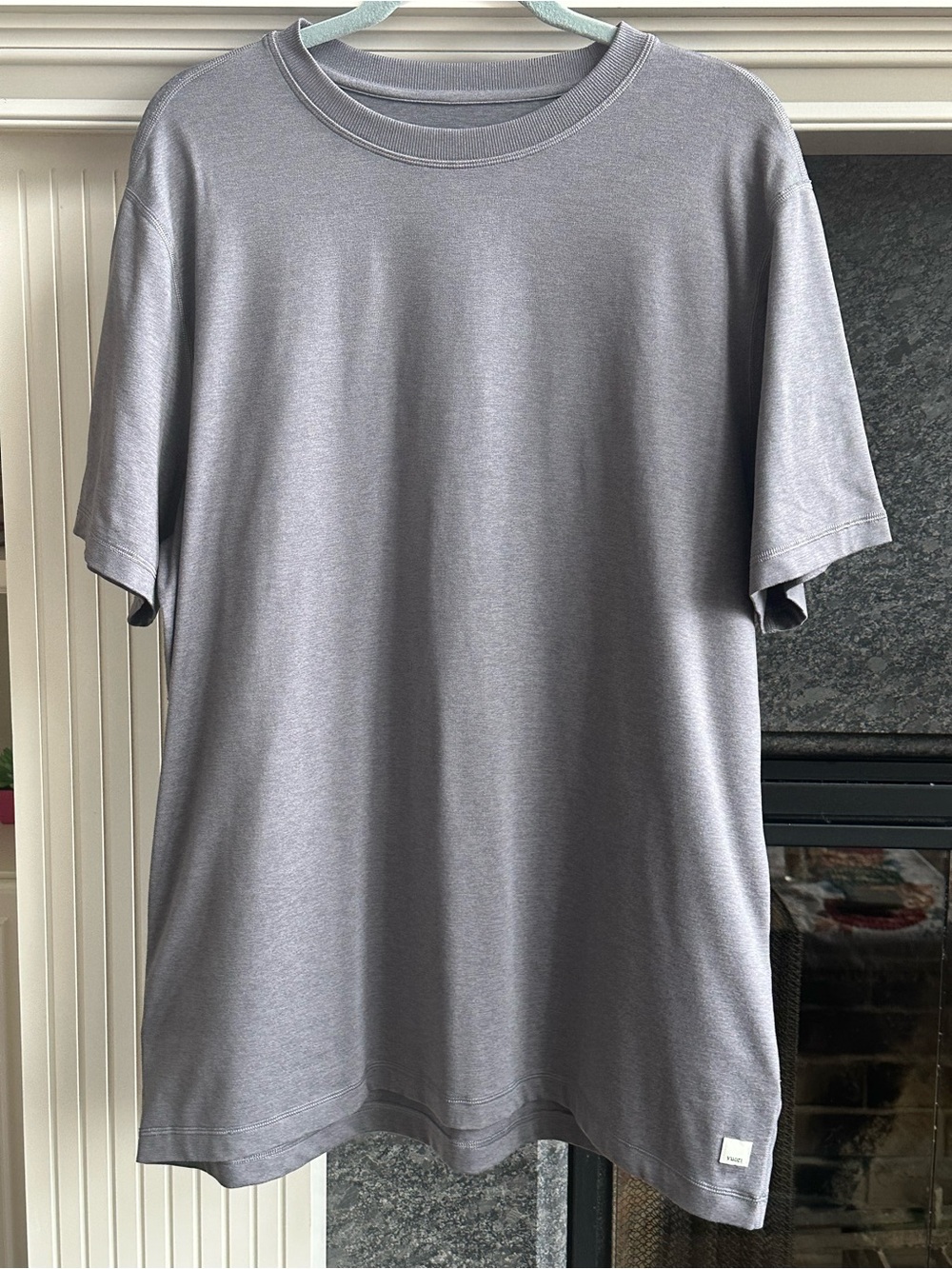 Vuori Men's Short Sleeve Crew Tee in Heather Gray